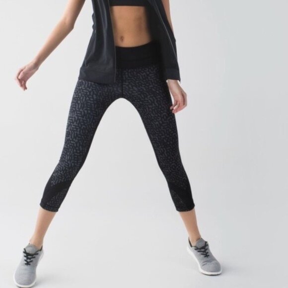 lululemon athletica Pants - Lululemon Inspire Crop 2 Leggings Grey Black